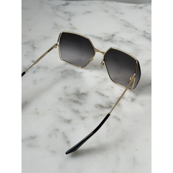 NEW Gucci GG0817S 006 Marmont Logo Oversized Gold Sunglasses